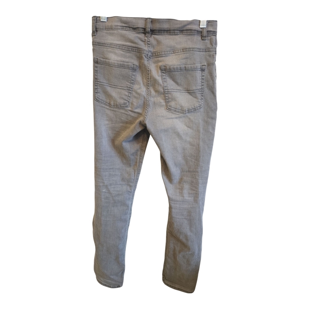 THE CHILDREN'S PLACE Boys (14) Straight Leg Gray Jeans - Picture 5 of 5